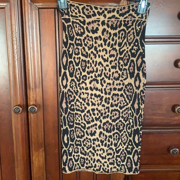 Gorgeous BCBG Tiger Print Stretchy Long  Skirt - Picture 4 of 7